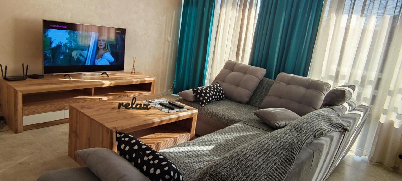 Alisa Apartment Пловдив Экстерьер фото